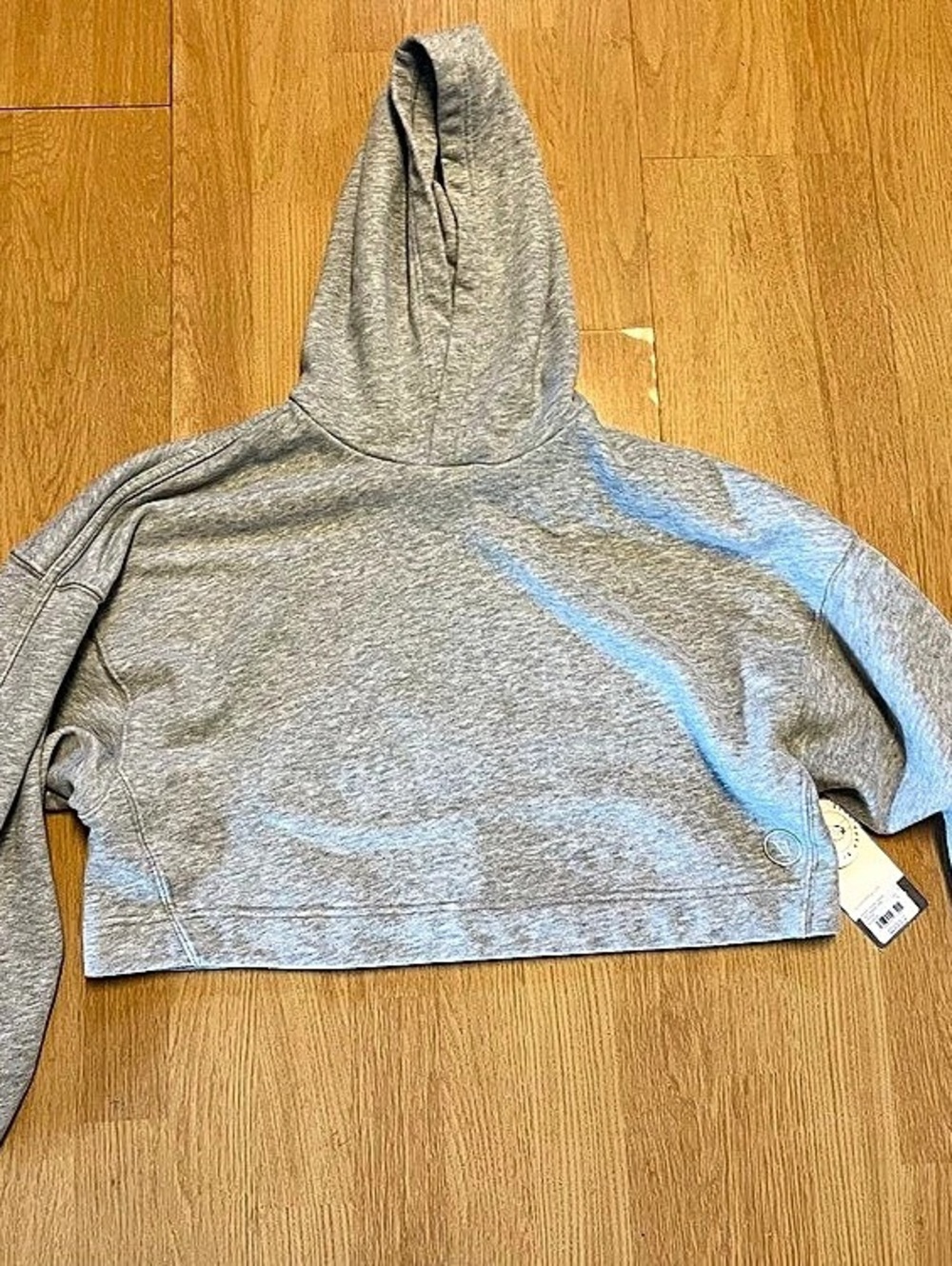 Vuori Sedona Pullover Hoodie Cropped Pullover Hoodie in Gray Size Small NWT
